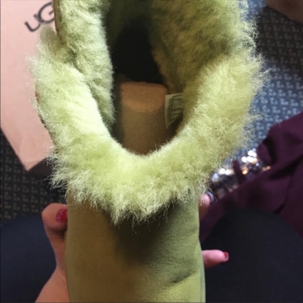 Need gone - Picture 1 of 3